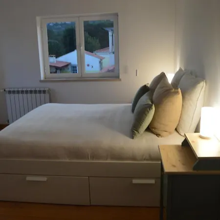 Casa Da Varzea - O Castelo A Janela!!!